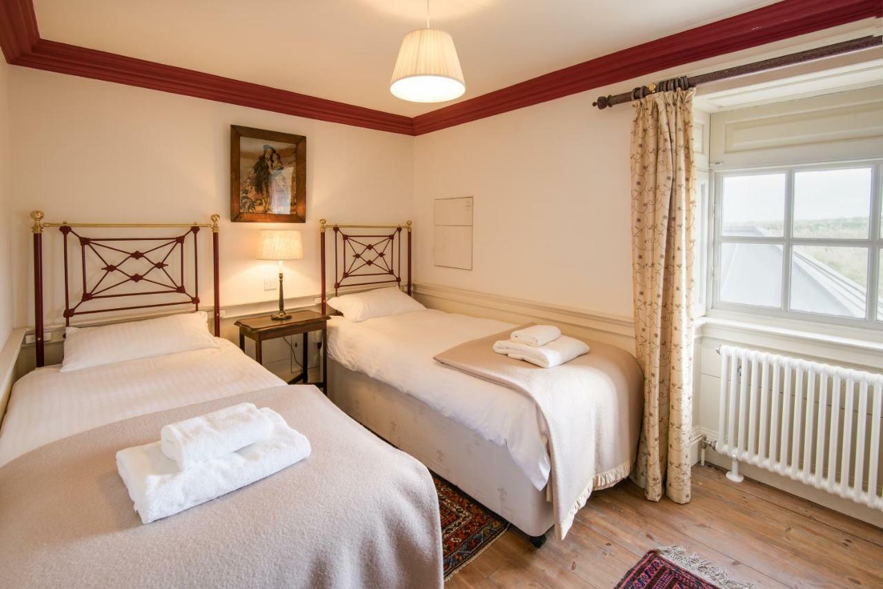 Merchant'S House - Large Two Floor Apartment!! Sleeps Up To 11 People, First Floor Available Separately, Sleeping 2 People At A Reduced Rate!!! Аймут Екстер'єр фото